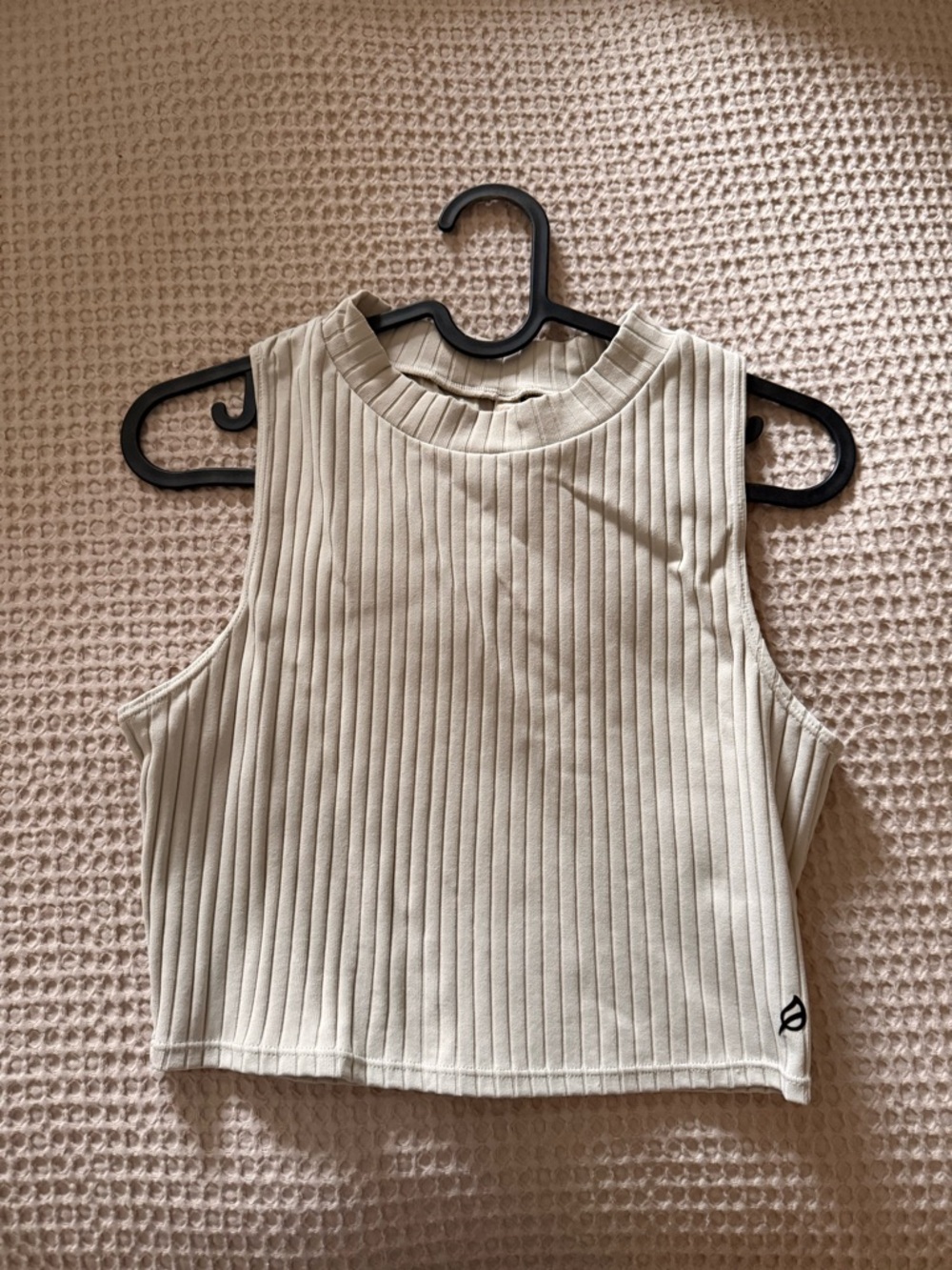 PTULA Ivory Ribbed crop top Size M